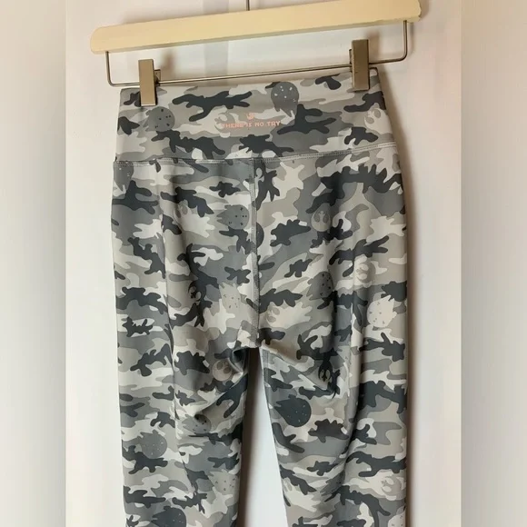 Star Wars leggings camouflage size small - Picture 9 of 10